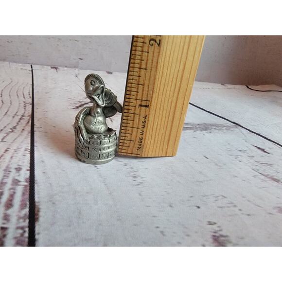 HUDSON FINE PEWTER - VINTAGE 1981 DUCK IN BARREL FIGURINE CHARM USA SCULPTURE - Picture 6 of 6